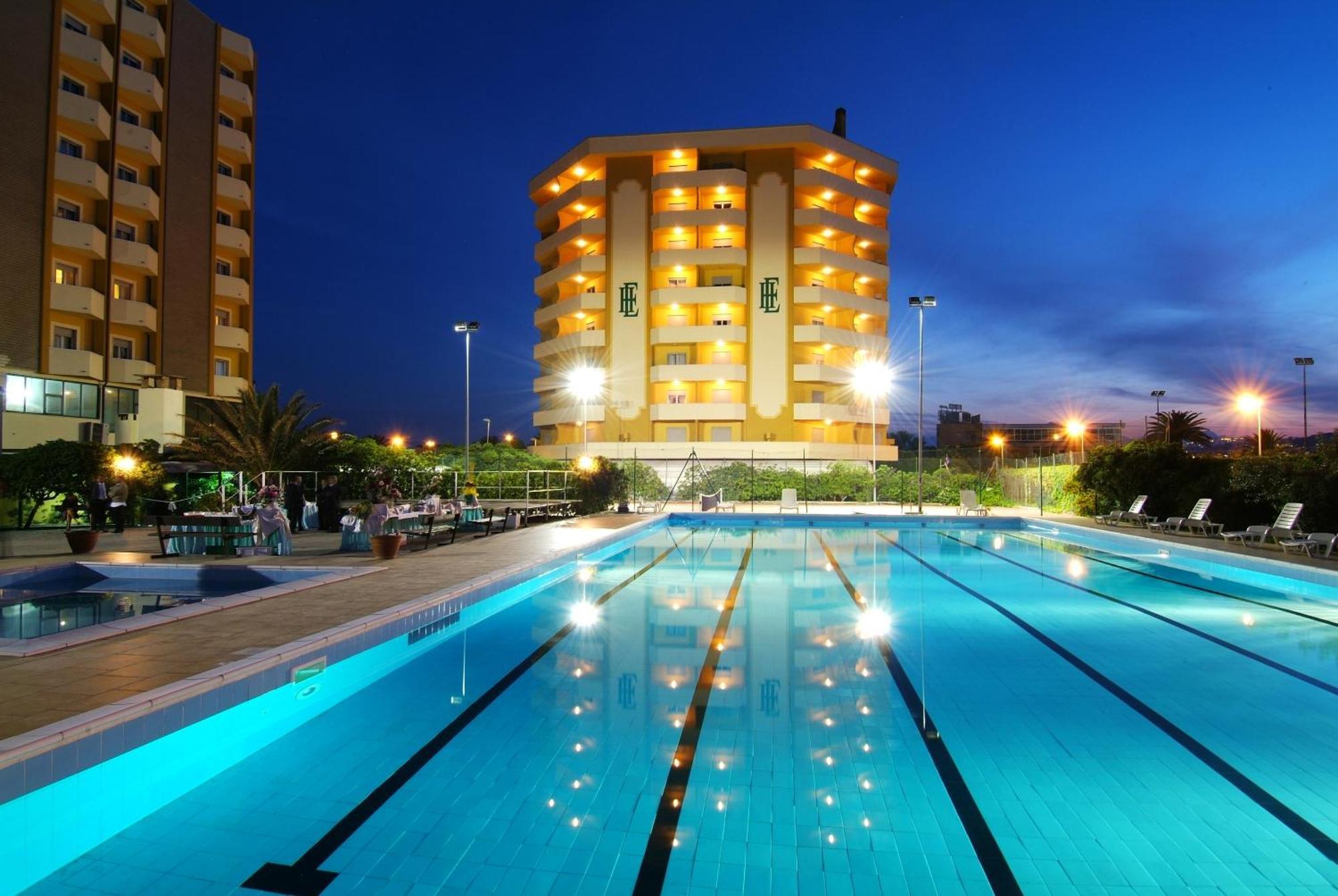 แกรนด์ ยูโรเทล Hotel มอนเตซิลวาโน ภายนอก รูปภาพ