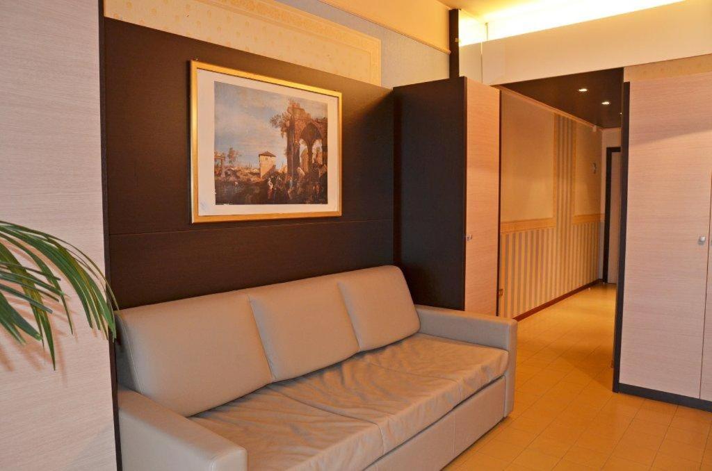 แกรนด์ ยูโรเทล Hotel มอนเตซิลวาโน ภายนอก รูปภาพ