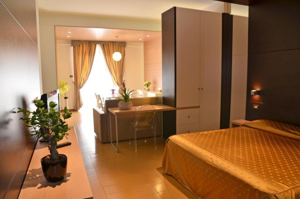แกรนด์ ยูโรเทล Hotel มอนเตซิลวาโน ภายนอก รูปภาพ