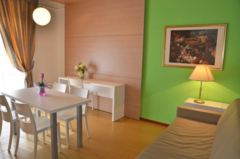 แกรนด์ ยูโรเทล Hotel มอนเตซิลวาโน ภายนอก รูปภาพ